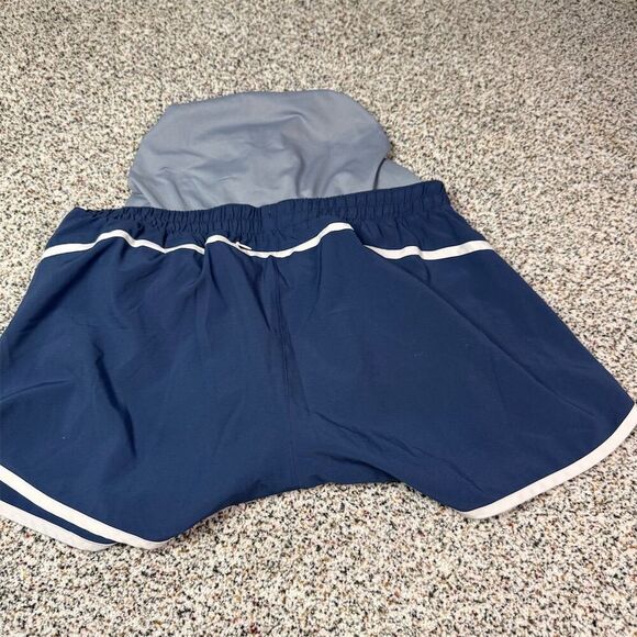 GapFit Women's Blue Running Shorts Size M Athletic Biker Style - Picture 2 of 3